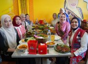 Istri Wagub Wulan Nyeruit Pakai Ikan Bakar dan Pindang Sambil Dengerin Musik Lampung