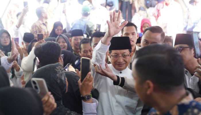 Pintarkan Anak Orang Jadi Amal Jariyah Guru, Kalau Cari Uang Jadi Pedagang