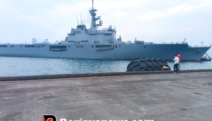Lanal Lampung sambut kedatangan Kapal Perang Jepang JS Osumi di Pelabuhan Panjang