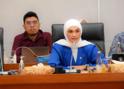 Disorot Kamera Ikut Joget-joget  Putri Zulkifli Hasan Aman dari Sanksi Partai
