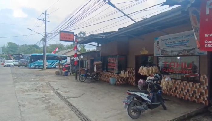 “Dari Sumedang ke Bandar Lampung, Kisah Deden Rawat Warisan Tahu Legendaris”