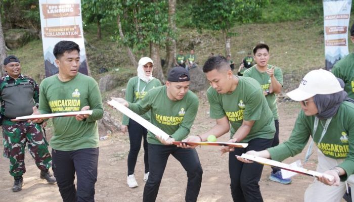 HIPMI Lampung Gelar Mancakrida  Strength In Dapat Pelatihan Tempur dari Puslatpurmar 8 Teluk Ratai 