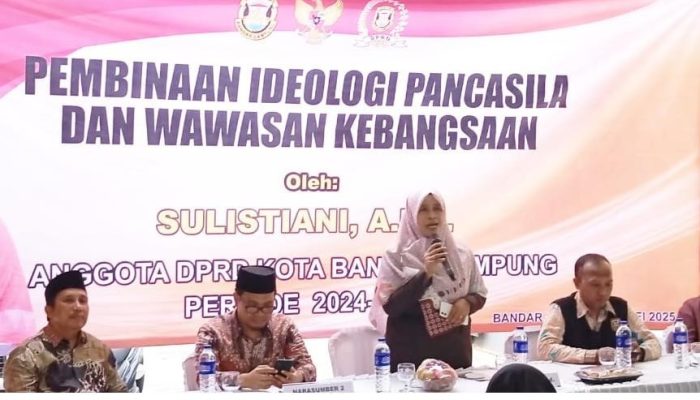 Anggota DPRD Kota Sulistiani Gelar PIP di Sumber Rejo Kemiling