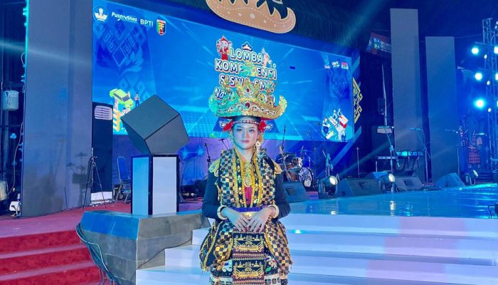 Amanda Saras: Mahasiswi Bahasa Prancis yang Pernah Bawa Semangat Nusantara di Panggung Nasional