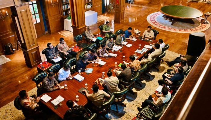 Retret Kabinet Prabowo di Hambalang: Fokus Pemulihan Bencana dan Target MBG 2026