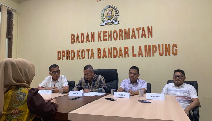 Polemik Revitalisasi Sekolah: Heti Friskatati Dinyatakan Melanggar Kode Etik DPRD