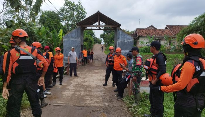 Tim SAR Gabungan Intensifkan Pencarian Kakek Kaliman Lansia yang Hilang di Perkebunan Gadingrejo, Kini Pakai Unit K-9