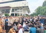 Tak Mau Disalahkan Mahasiswa, DPRD Lampung Pamer Capaian: Guru PPPK Melimpah, Dana Pendidikan Meluap!