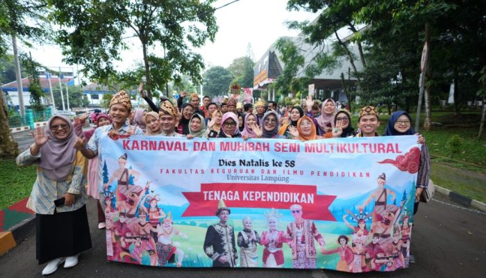 Karnaval ‘Pesona Sai Bumi Ruwa Jurai’ Sukses, FKIP Unila Kirim Bantuan ke Aceh hingga Sumbar.