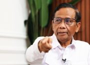 Aktivis Anti-Korupsi Dipenjara, Terduga Koruptor Bebas? Mahfud MD dan 26 Tokoh Nasional Turun Tangan Jadi Amicus Curiae!