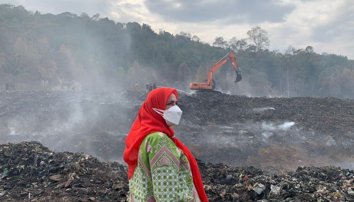 Mimpi Listrik di Atas Gunung Bakung