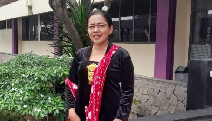 Aksen dan Hierarki Sosial, Nani Kusrini Dosen Pendidikan Bahasa Prancis Universitas Lampung 