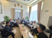 Game Over! Pelarian Andi-Camelia Berakhir di Pintu Kedatangan MH860, Kini Siap Hadapi Kasus Investasi Fiktif
