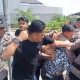 Eksekusi Rumah di Sukarame Ricuh, Oknum Polisi Berpakaian Preman Diduga Beri Bogem Mentah Warga