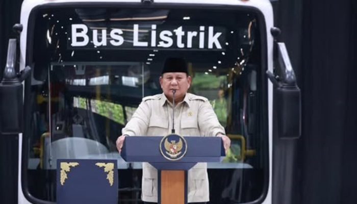 Prabowo Resmikan Pabrik Kendaraan Listrik Pertama di Magelang, Masa Depan Cerah Tanpa Polusi?