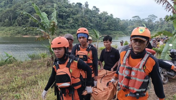 Pemancing yang Hilang di Bendungan Batu Tegi Ditemukan Meninggal Dunia, Perahu Ditemukan Terbalik