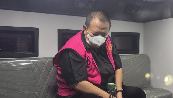 Mengenakan Rompi Pink, Arinal Djunaidi Resmi Ditahan Kejati Lampung Usai Pemeriksaan Maraton 11 Jam