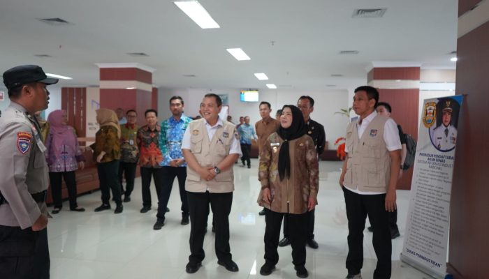 Sidak Mendadak ke Bandar Lampung, Wamendagri Akhmad Wiyagus Pantau ASN yang ‘Bekerja dari Rumah’