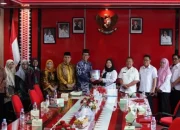 UIN RIL Serahkan 823 Paket Bantuan untuk Korban Banjir di Bandar Lampung