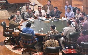 Prabowo Kumpulkan Menhan, Kapolri, Hingga Panglima TNI!
