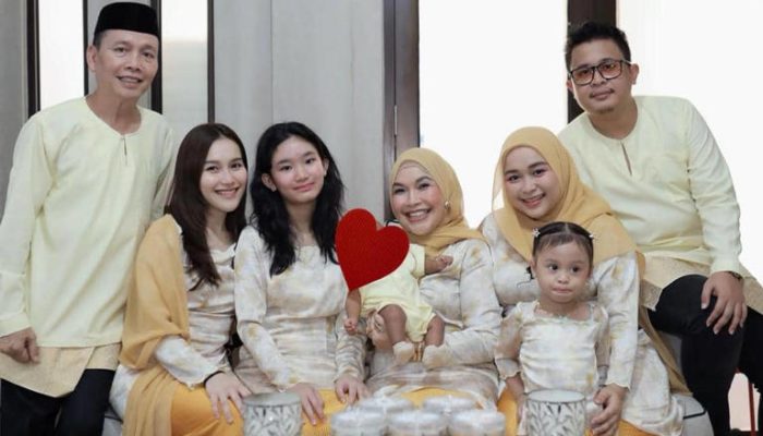 Makin Ramai dan Bahagia, Ayu Ting Ting Rayakan Idul Adha 2026 Bareng Anggota Baru ‘Baby Arzan’