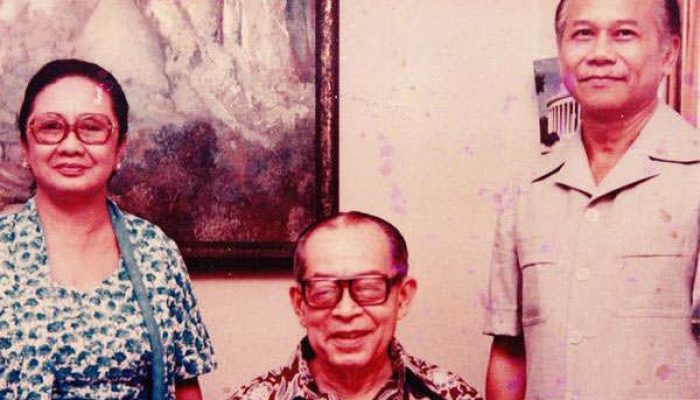 Guntingan Iklan Sepatu Bung Hatta Kembali Jadi Sorotan, Publik Bandingkan Gaya Hidup Pejabat Dulu dan Sekarang