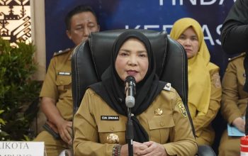 Sidak HP hingga Biayai Sekolah Swasta: Langkah Eva Dwiana Lindungi Siswi Korban TPPO