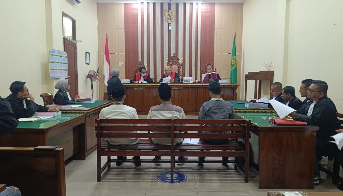 Nyanyian Akar Rumput Eks Komisaris dan Tudingan Tebang Pilih Adik Ipar Eks Gubernur