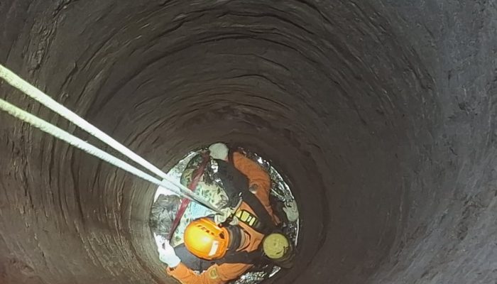 Tercebur Sumur Sedalam 16 Meter di Tanggamus, Seorang Lansia Dievakuasi Tim SAR dalam Kondisi Meninggal Dunia