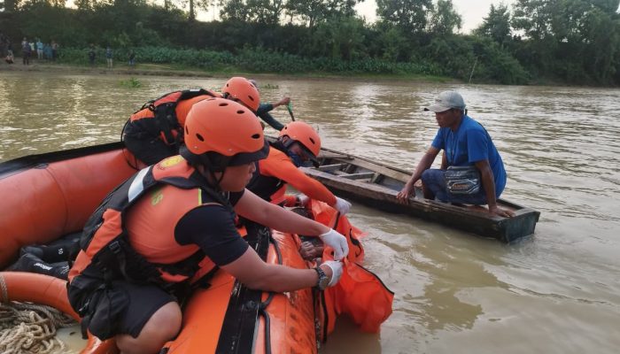 Hilang Sejak Rabu, Warga Seputih Mataram Lampung Tengah Ditemukan Meninggal Dunia 20 Meter dari Lokasi Menjala Ikan