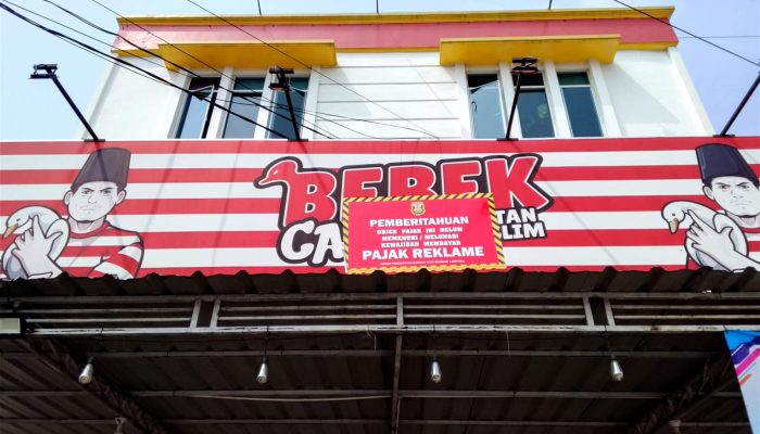 Reklame ‘Bebek Carok’ Tretan Muslim di Lampung Kena Teguran Pajak