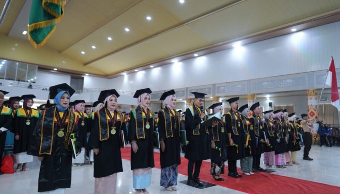 903 Lulusan UIN RIL Dikukuhkan, Rektor: Jangan Pernah Berhenti Belajar