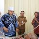 Kunjungi RS Abdul Moeloek, Helmi Hasan Sapa Pasien Kelas III dan Beri Tali Asih