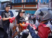 Sambut HUT ke-81 RI, Pemkot Bandar Lampung Bagikan 10 Ribu Bendera Merah Putih