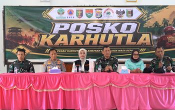 Perintah Presiden Dijalankan, Tim Alfa TNI Terjun dari Udara Padamkan Bara Karhutla Way Kambas