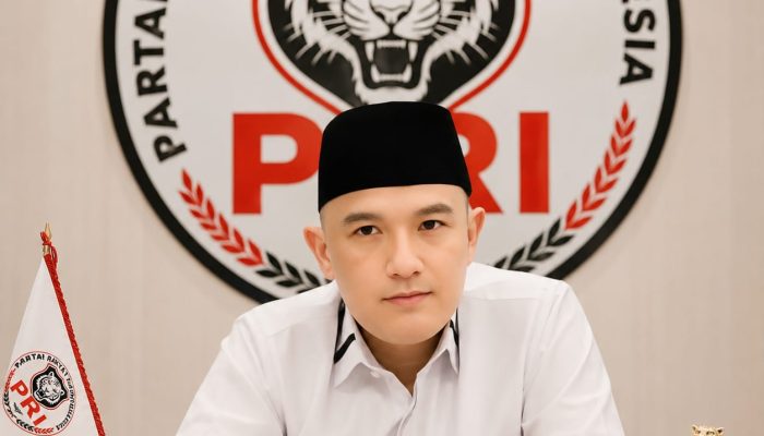 Dari Guci Pecah ke Panggung Politik, Filosofi Pasang Badan Andi Wawan Tohir Balaw Tameng Sang Kakak dan Sebuah Epifani Kepemimpinan