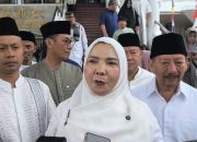 Wali Kota Eva Dwiana Salat Id di Masjid Al-Furqon, Ajak Warga Jaga Kebersihan