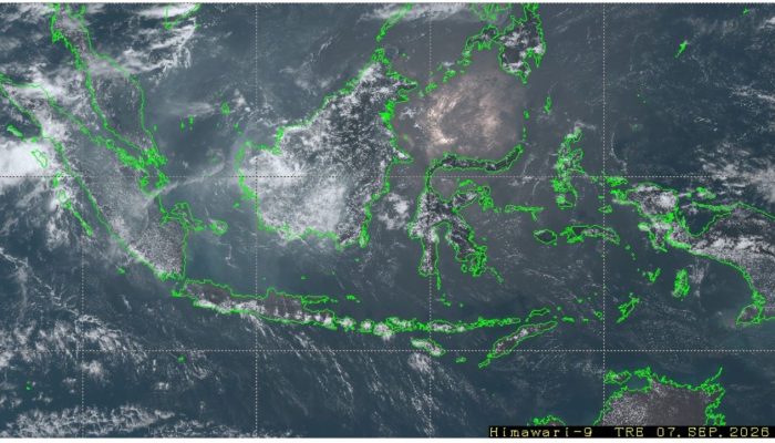 Tim Unila Rekam Perubahan Anak Krakatau dari Satelit, Abu Bergerak ke Barat Daya