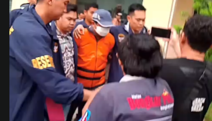 Sekda Lampung Tengah Welly Adiwantra Ditahan Polda Lampung Atas Perkara Dugaan Korupsi 387 Honorer