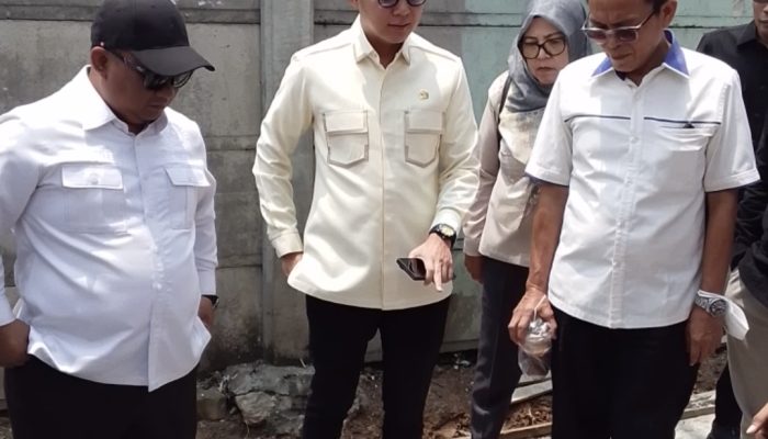Parah Pakai Barang Bekas! Komisi III DPRD Bandar Lampung Sidak Proyek Trotoar Sultan Agung Rp21 Miliar