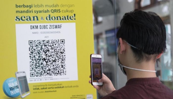 Pemkot Bandar Lampung Bagikan 213.839 Stiker Barcode PBB-P2, Bayar Pajak Kini Lebih Mudah