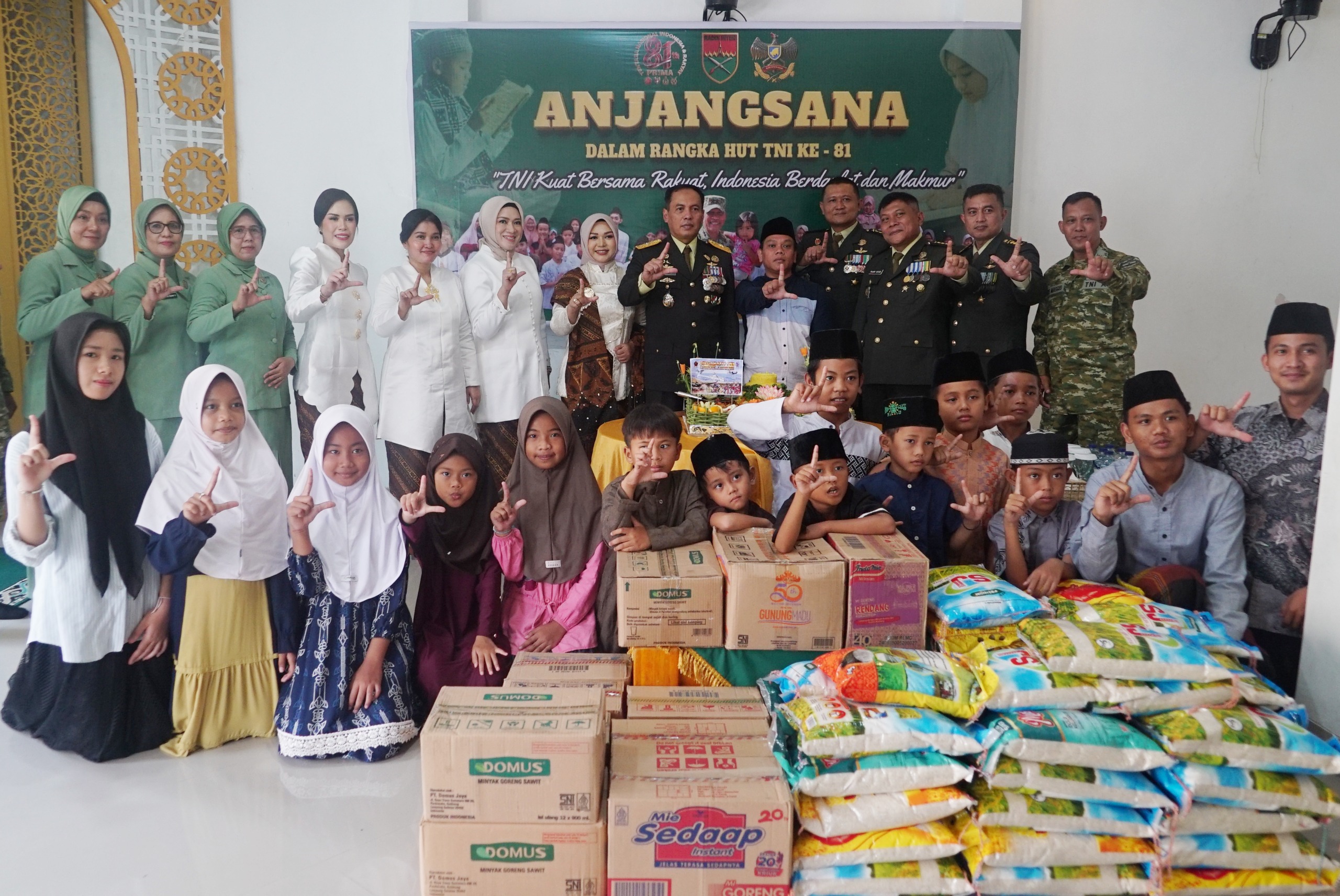 Semarak HUT ke-81 TNI, Kodam XXI/RI Hadir Berbagi di Panti Asuhan