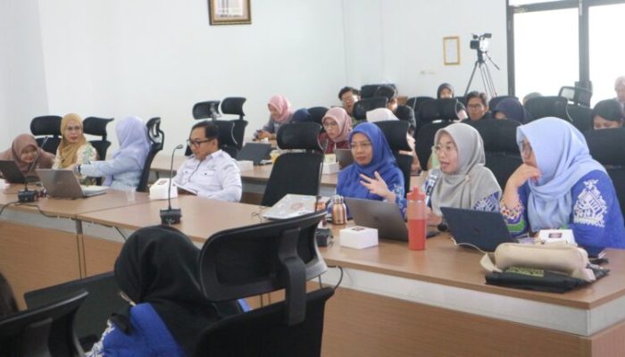 Farmasi FK Unila Gelar Workshop Penulisan Jurnal SINTA dan Scopus